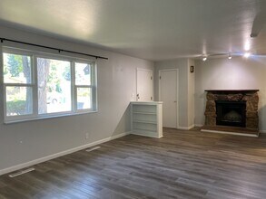 2117 Clearview Ave in Fort Collins, CO - Building Photo - Building Photo