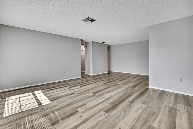 2453 Keeport Dr in Spring Hill, FL - Building Photo - Building Photo