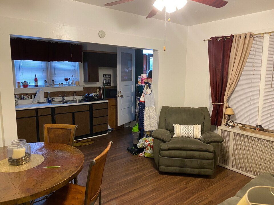 3402 5th Ave, Unit 2 in Pittsburgh, PA - Foto de edificio