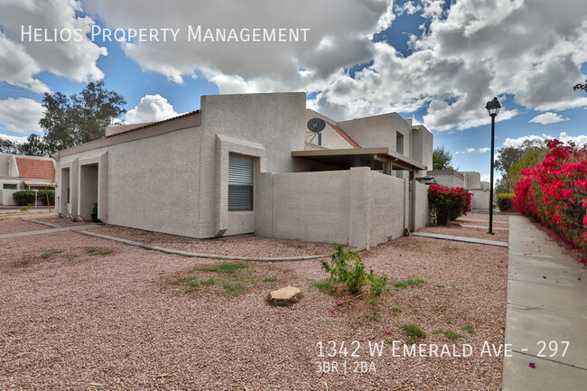1342 W Emerald Ave in Mesa, AZ - Building Photo - Building Photo