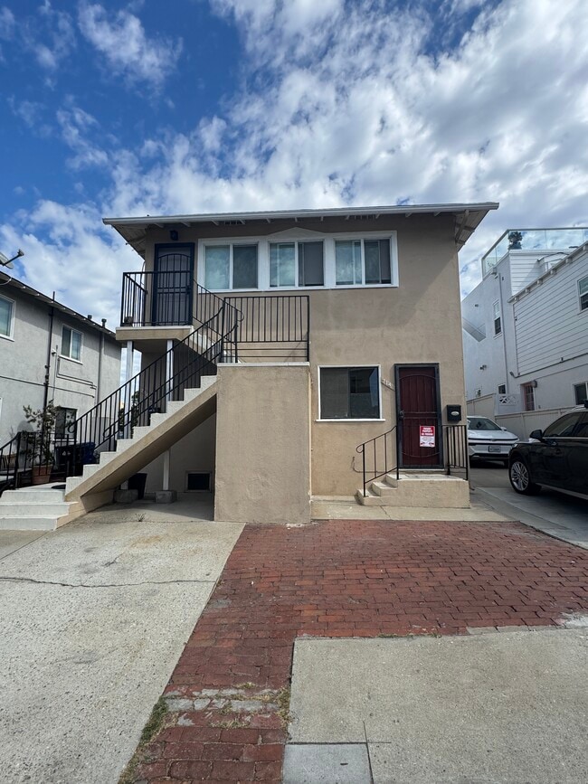 714 Loma Dr, Unit LowerUnit in Hermosa Beach, CA - Building Photo - Building Photo