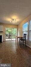 1720 Grover Glen Ct, Unit 1 in Woodbridge, VA - Foto de edificio - Building Photo