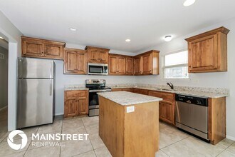 427 Sunflower Dr in Raymore, MO - Building Photo - Building Photo
