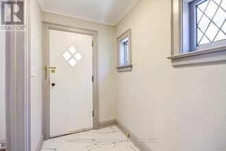 330 Sammon Ave in Toronto, ON - Building Photo - Building Photo