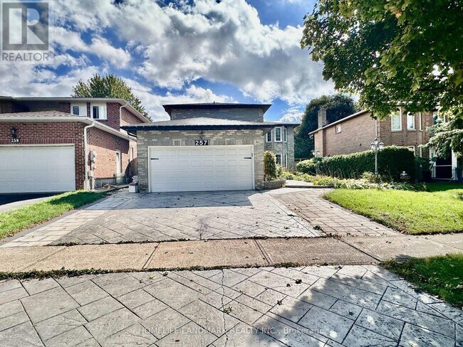 257 Fincham Ave in Markham, ON - Building Photo - Building Photo