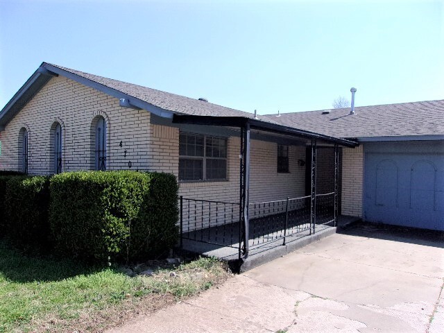 4704 Princess Ln in Del City, OK - Building Photo