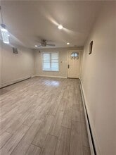 20 Hurdis St in North Providence, RI - Foto de edificio - Building Photo