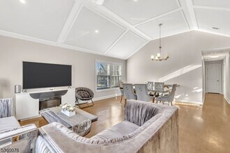 46 Cortlandt St in Roseland, NJ - Building Photo - Building Photo