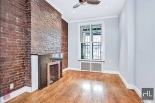 Leroy Street, Unit 1B in New York, NY - Building Photo