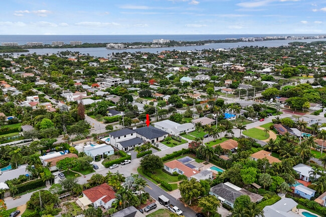 7802 Martin Ave in West Palm Beach, FL - Building Photo - Building Photo