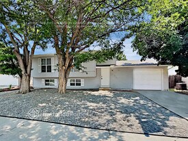 9434 Brentwood St in Westminster, CO - Building Photo