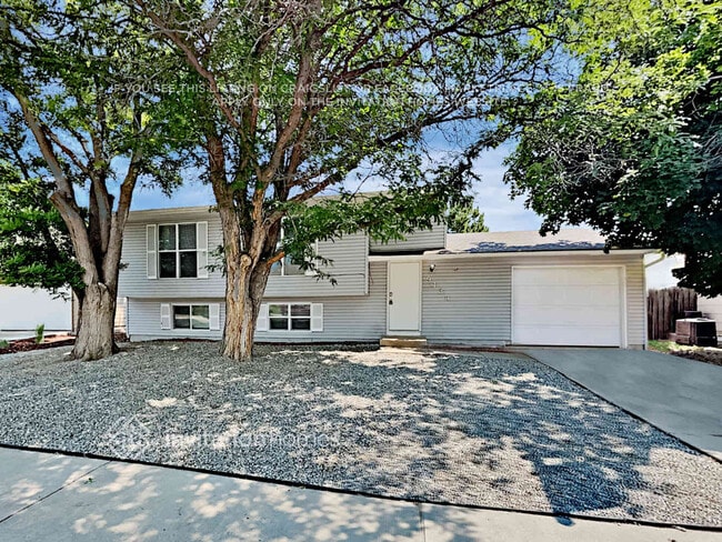 property at 9434 Brentwood St