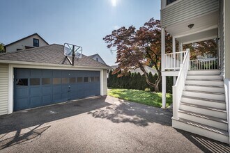 225 Common St in Watertown, MA - Building Photo - Building Photo