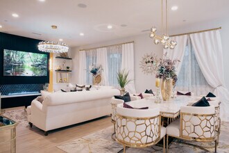 28618 Bloom Ln in Santa Clarita, CA - Building Photo - Building Photo