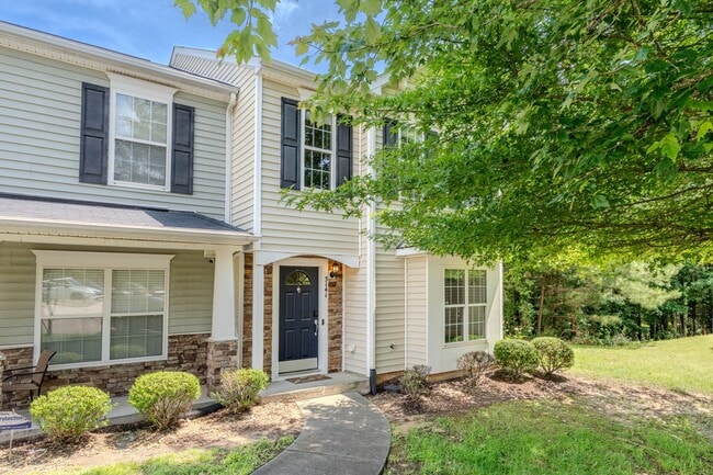 property at 3141 Ivy Wood Ln