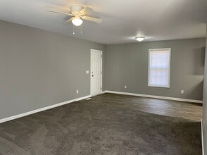 842 Sourwood Dr in Asheboro, NC - Building Photo - Building Photo