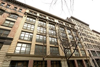 133 W 17th St in New York, NY - Building Photo - Building Photo
