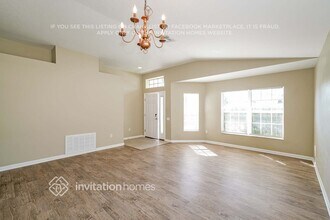 30401 Princess Bay Dr, Unit 309 in Wesley Chapel, FL - Foto de edificio - Building Photo