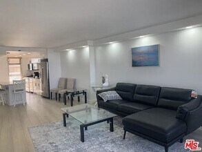 4265 Marina City Dr, Unit 907 in Marina Del Rey, CA - Building Photo - Building Photo