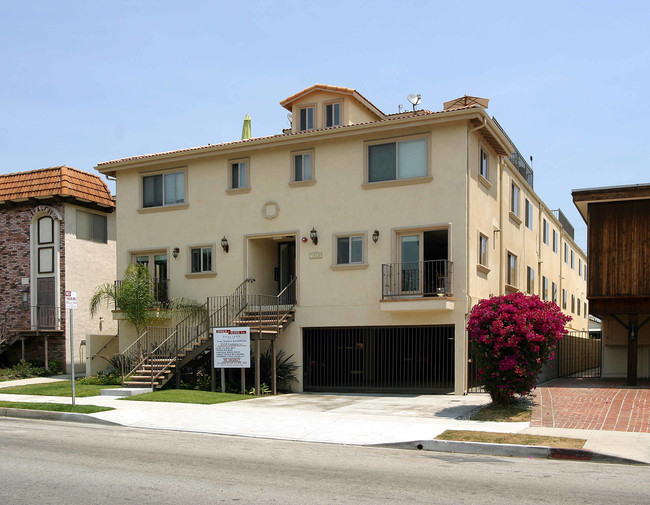 1518 S Centinela Ave in Los Angeles, CA - Building Photo - Building Photo