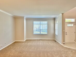 1900 Keystone Pl in Schaumburg, IL - Building Photo - Building Photo