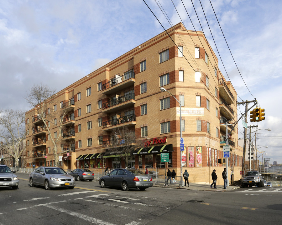 The Pointe in Staten Island, NY - Building Photo