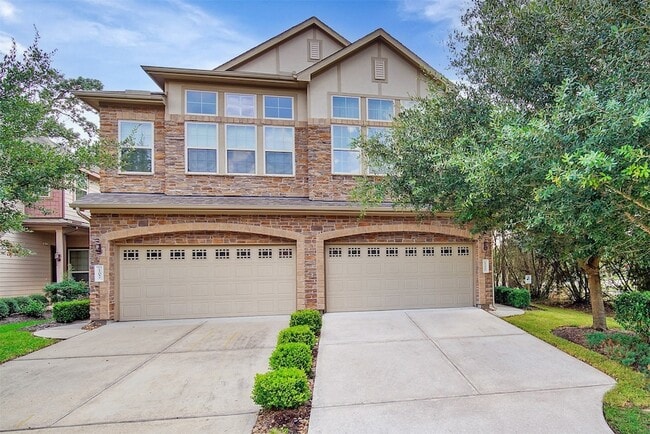 property at 111 Aventura Pl
