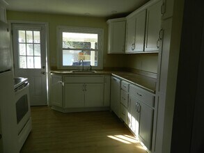 1046 Grace St in Erie, PA - Building Photo - Building Photo