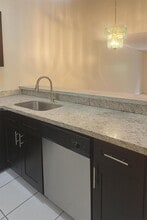 6822 SW 39th St, 14G in Miramar, FL - Building Photo - Building Photo