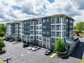 The Residence at Old Hickory Lake in Old Hickory, TN - Building Photo - Building Photo