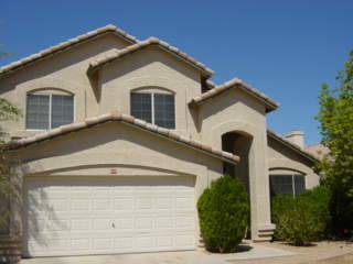 880 N Granada Dr in Chandler, AZ - Building Photo