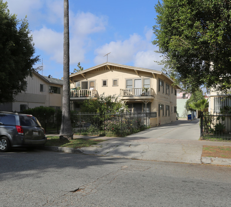 917 S Berendo St in Los Angeles, CA - Building Photo