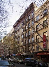 218 Thompson St in New York, NY - Building Photo - Building Photo