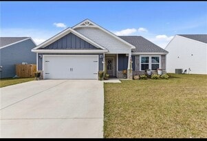 14451 Quail Rdg Dr in Gulfport, MS - Building Photo