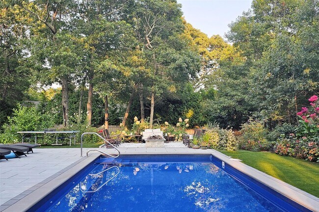 property at 7 Carols Way