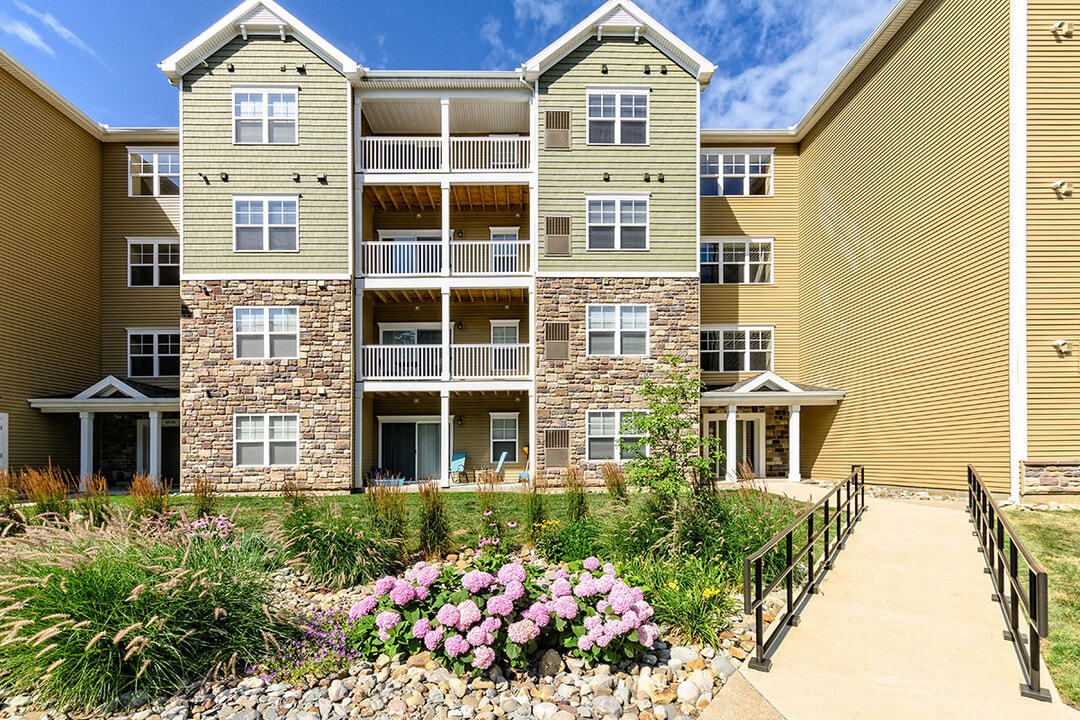 The Hammocks at MillCreek in Erie, PA - Building Photo