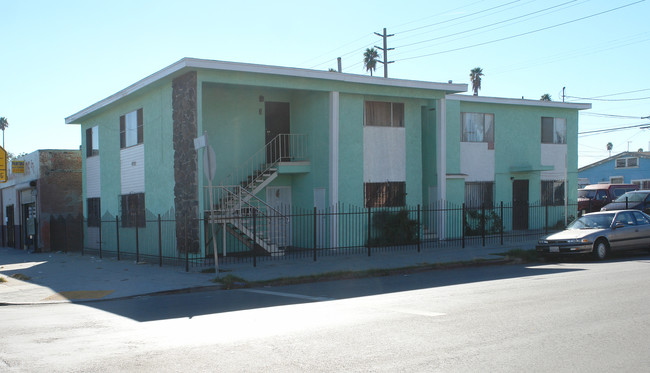 6701 Broadway in Los Angeles, CA - Building Photo - Building Photo