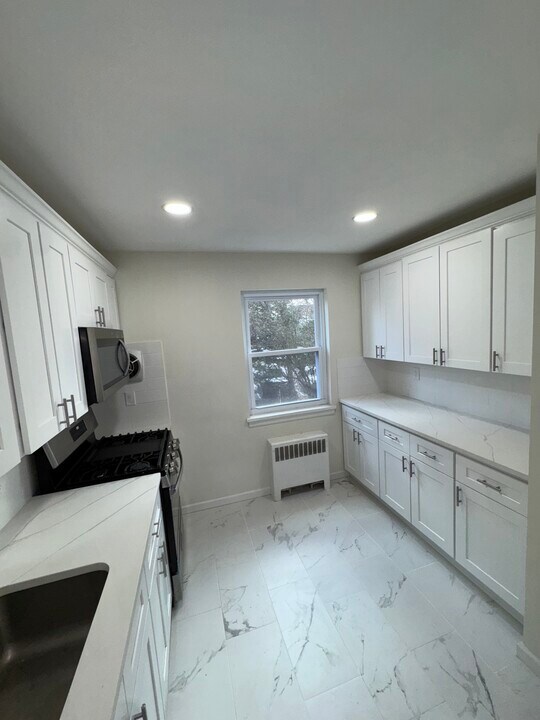 596 Chestnut St in Union, NJ - Building Photo