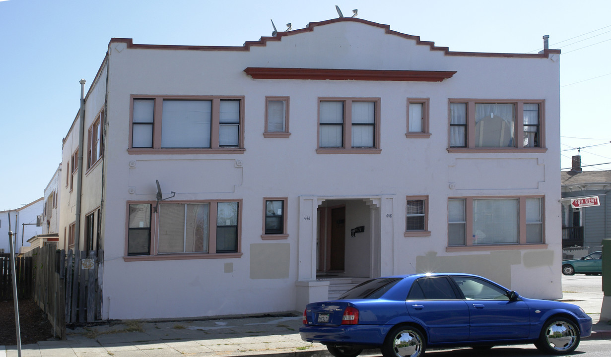 444-450 E 15th St in Oakland, CA - Building Photo