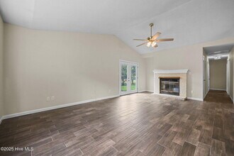 105 Wedgewood Dr in Jacksonville, NC - Building Photo - Building Photo