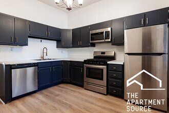2943 N Halsted St, Unit 3 in Chicago, IL - Building Photo - Building Photo