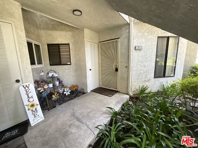 9 Willowcrest Ln in Pomona, CA - Building Photo - Building Photo
