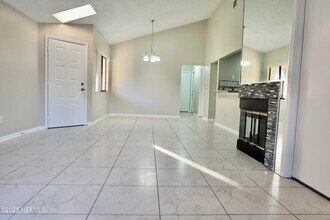 9241 Arbolita Way in Jacksonville, FL - Building Photo - Building Photo