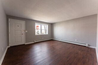 6708 Columbia Ave-Unit -#1 in North Bergen, NJ - Building Photo - Building Photo