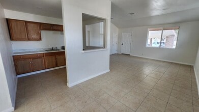 211 Edgewood Blvd in Sunland Park, NM - Building Photo - Building Photo