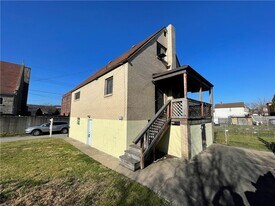 528 Cypress Alley in Glassport, PA - Building Photo