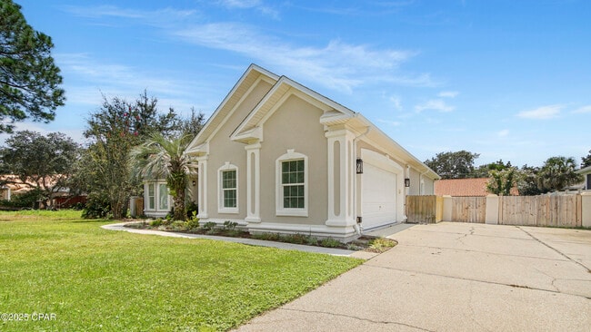121 Downing St in Panama City Beach, FL - Building Photo - Building Photo