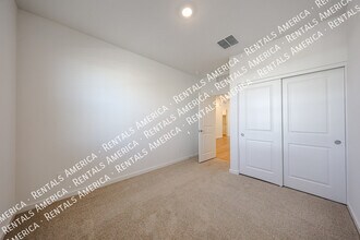 15915 W Gray Fox Trl in Sun City West, AZ - Foto de edificio - Building Photo