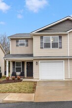 2927 Watauga Rd in Johnson City, TN - Building Photo - Building Photo