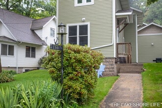 2341 Fern Walk in Holland, MI - Building Photo - Building Photo